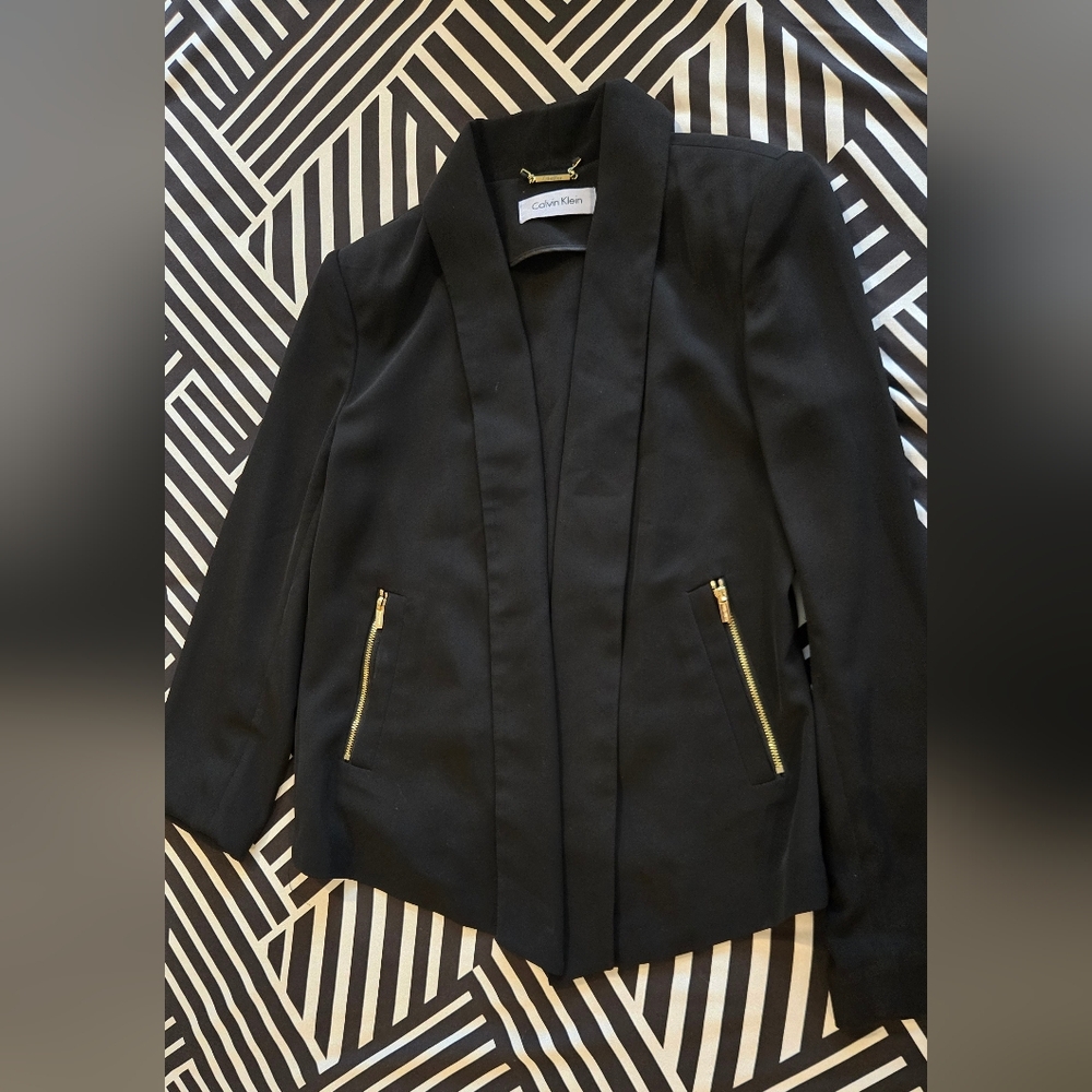 Calvin Klein Black Blazer with Modern Tailoring Size Small